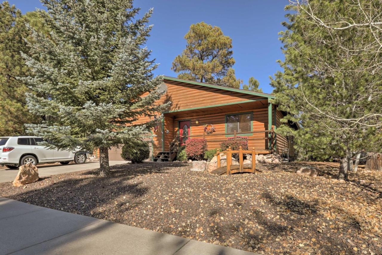 Rustic Cabin With Deck About 4 Mi To Old Town Flagstaff! Exterior photo